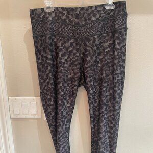 Women's XL Calia leopard print leggings